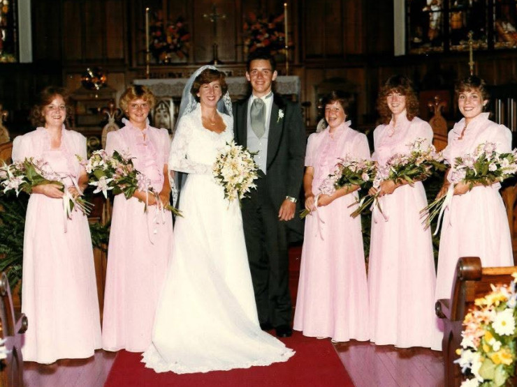 Jean and Lee married in 1982 and included many Sewanee friends in their wedding.