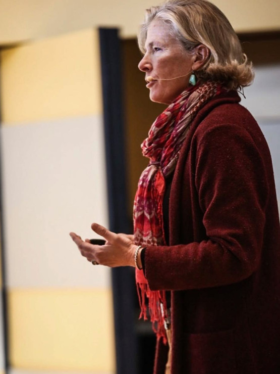 In January 2018, Belknap delivered a talk at TEDx Grand Junction. "One thing I have repeatedly found valuable about my Sewanee education is its significant emphasis on critical thinking and the ability to think for yourself," she says.