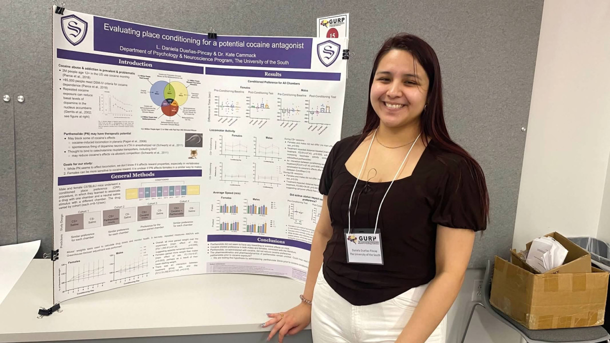 Daniela Dueñas-Pincay, C'23 University of the South wins the 2nd Best Poster Award at the 19th annual GURP Conference.